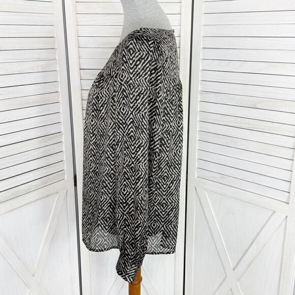 Ann Taylor Loft Printed Pullover Blouse Cream Black Medium Long Sleeve - Picture 2 of 12